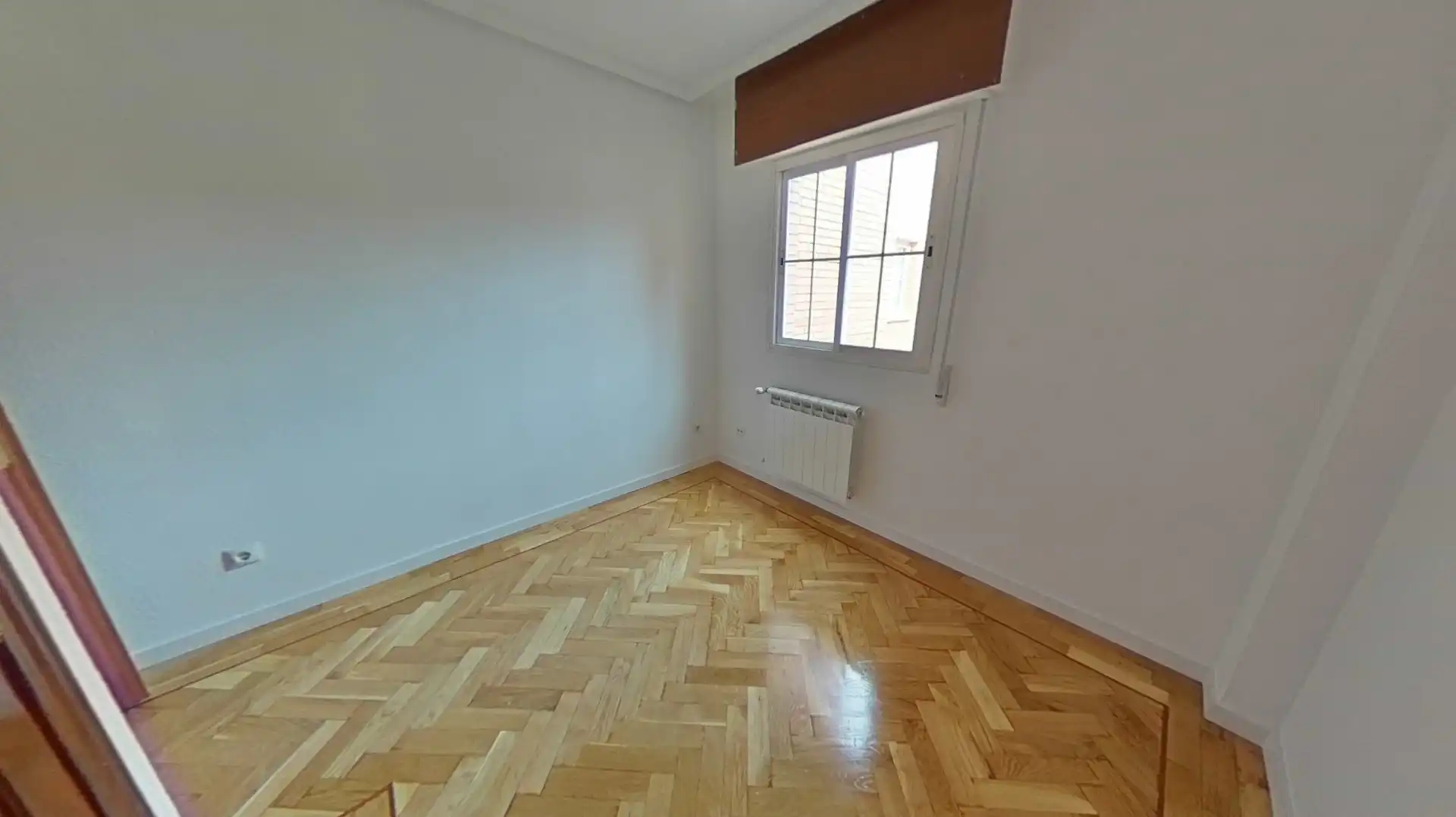 Habitación de Dúplex en venta en San Sebastián de los Reyes con Calefacción, Terraza y Trastero