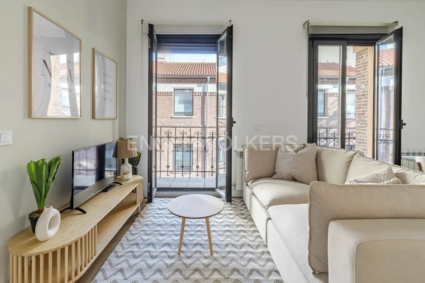 Vista exterior de Apartament de lloguer en Madrid amb Aire condicionat, Calefacció i Moblat
