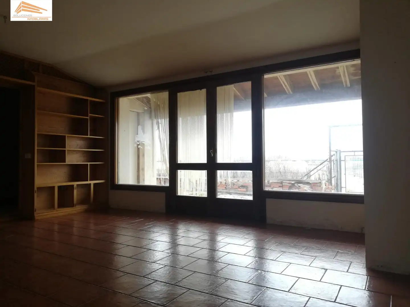 Wohnzimmer von Einfamilien-Reihenhaus zum Verkauf in Pesquera de Duero