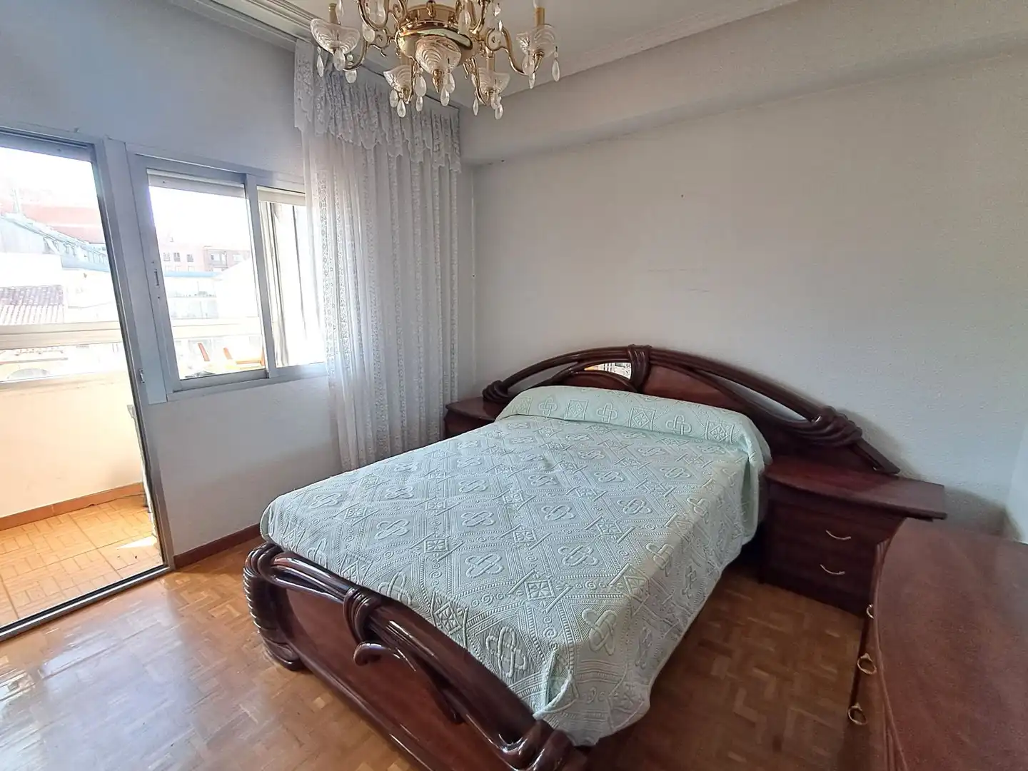 Habitación de Piso en venta en Valladolid con Calefacción, Parquet y Terraza