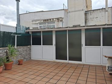 Àtic amb ascensor de lloguer a Col.legis Nous