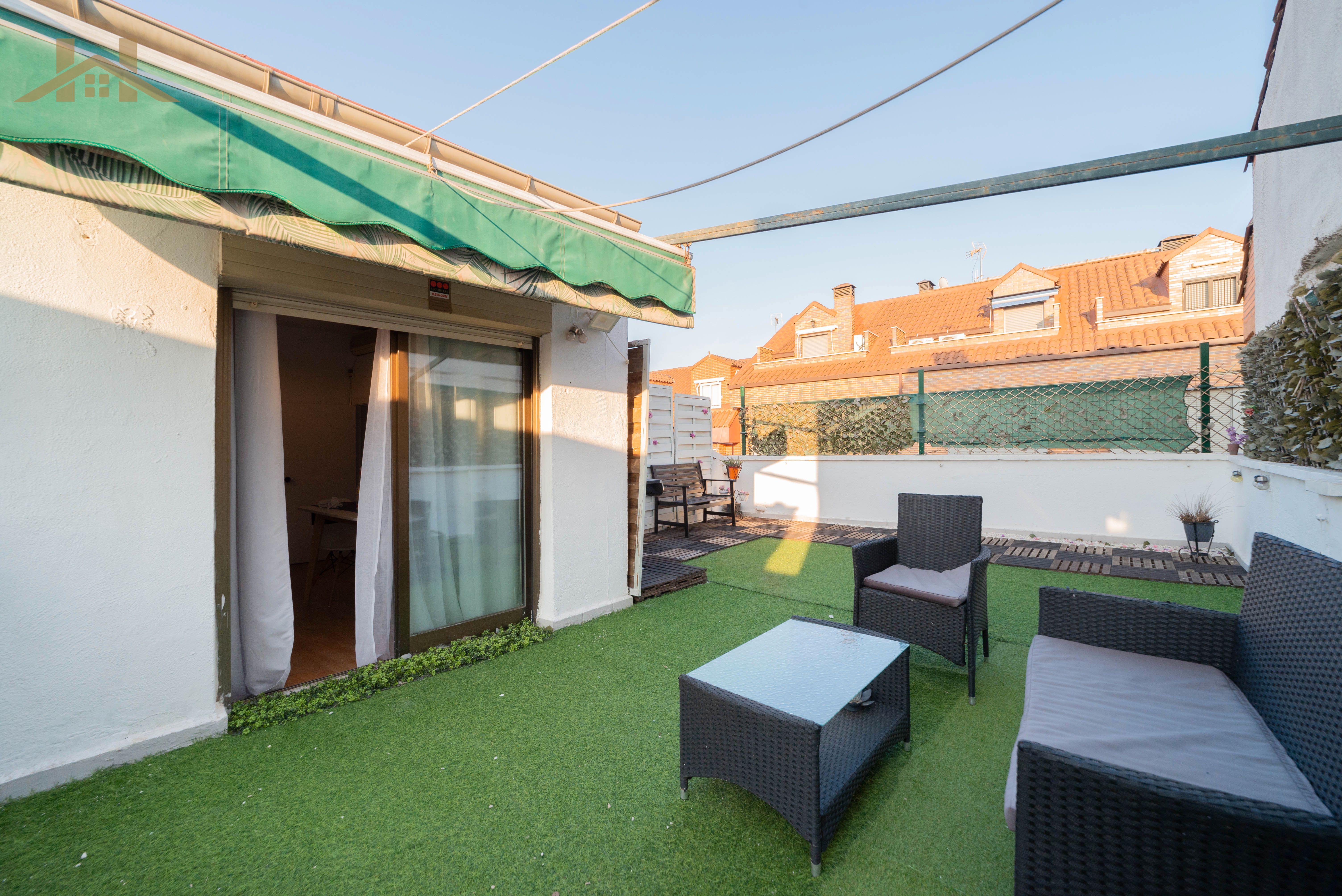 Terrace of Single-family semi-detached for sale in Leganés  with Air Conditioner, Heating and Private garden