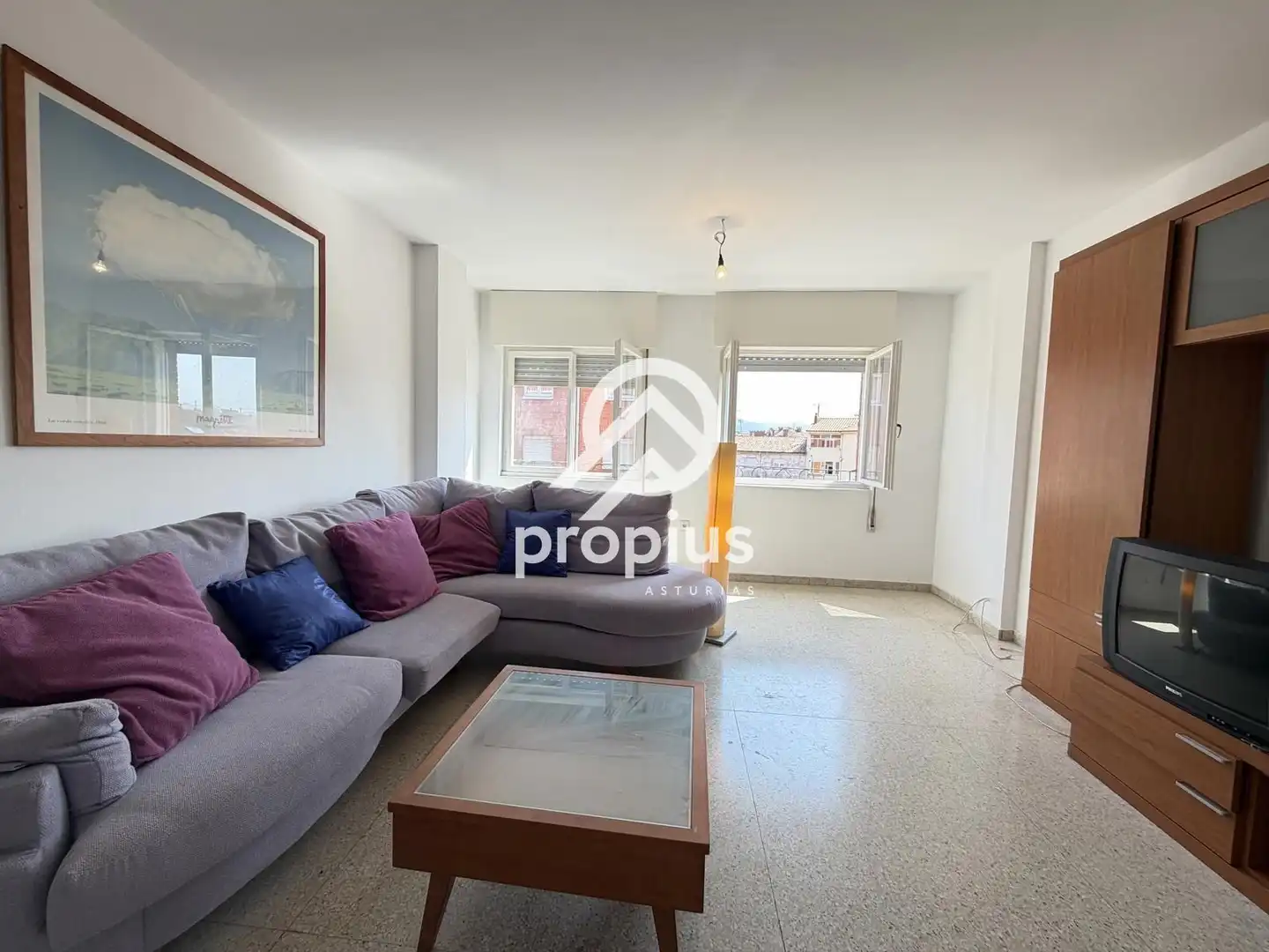 Sala d'estar de Pis en venda en Llanera amb Calefacció