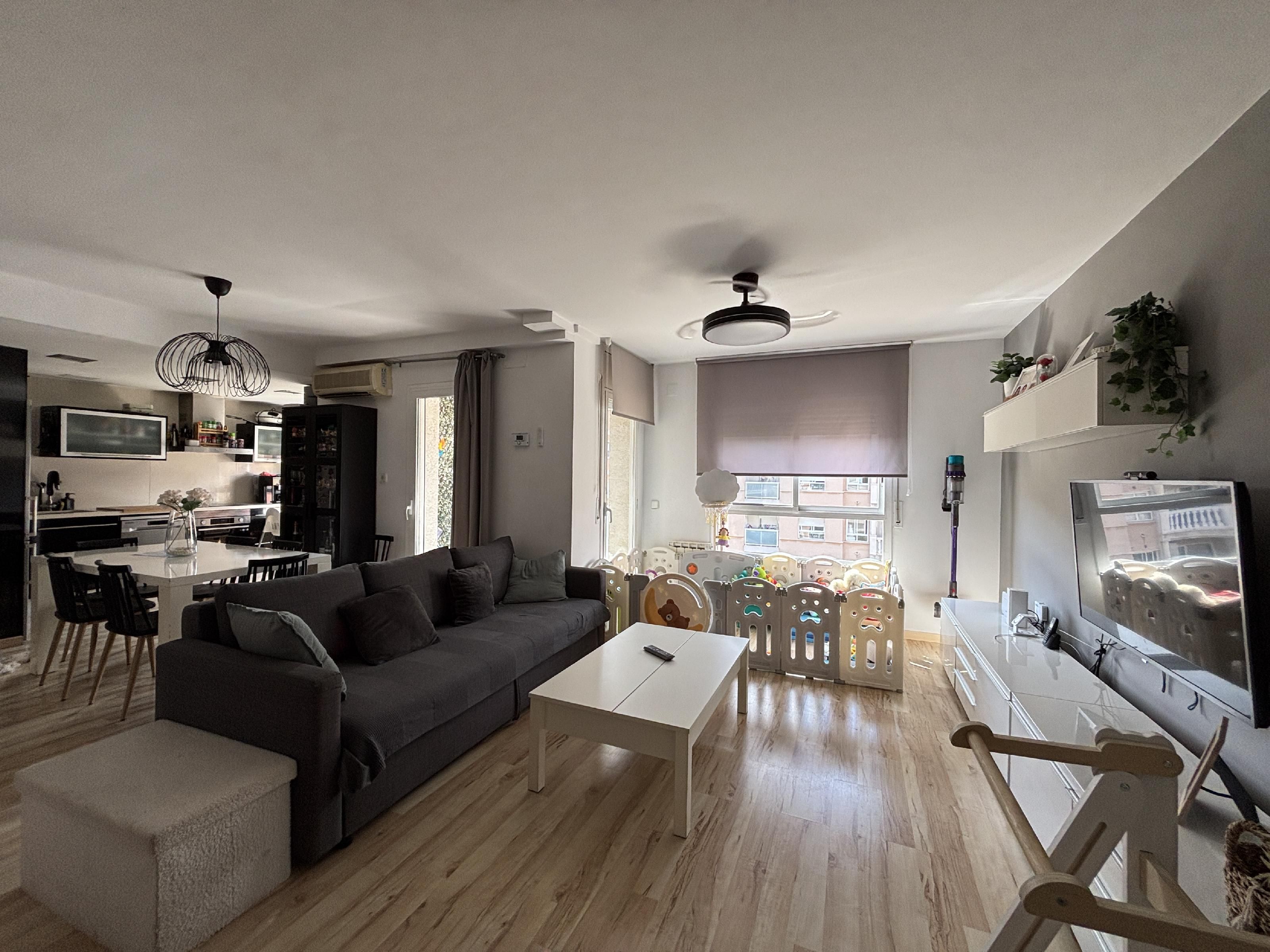 Living room of Duplex for sale in  Tarragona Capital  with Air Conditioner, Private garden and Parquet flooring