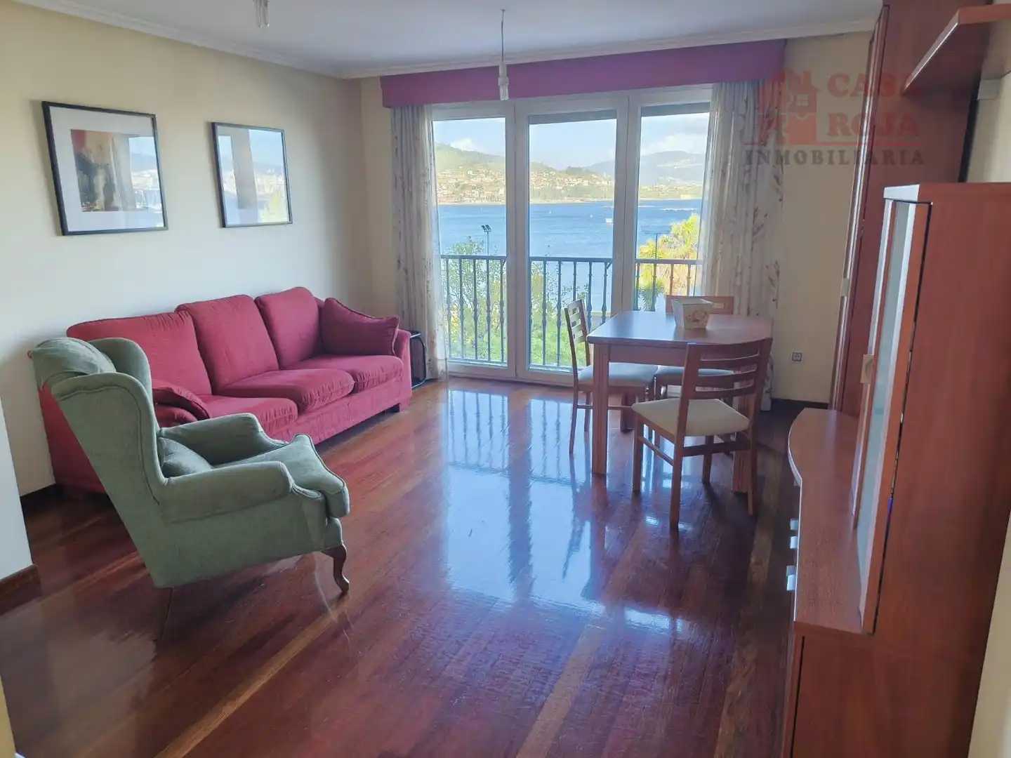 Sala d'estar de Apartament en venda en Moaña amb Calefacció, Traster i Moblat