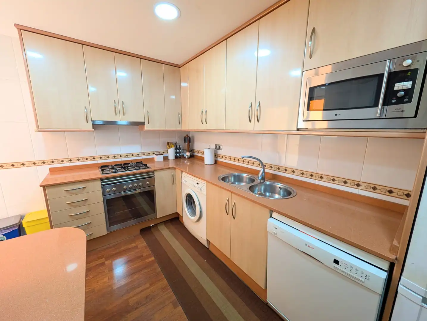 Cocina de Casa o chalet en venta en Santa Coloma de Gramenet con Aire acondicionado, Calefacción y Parquet