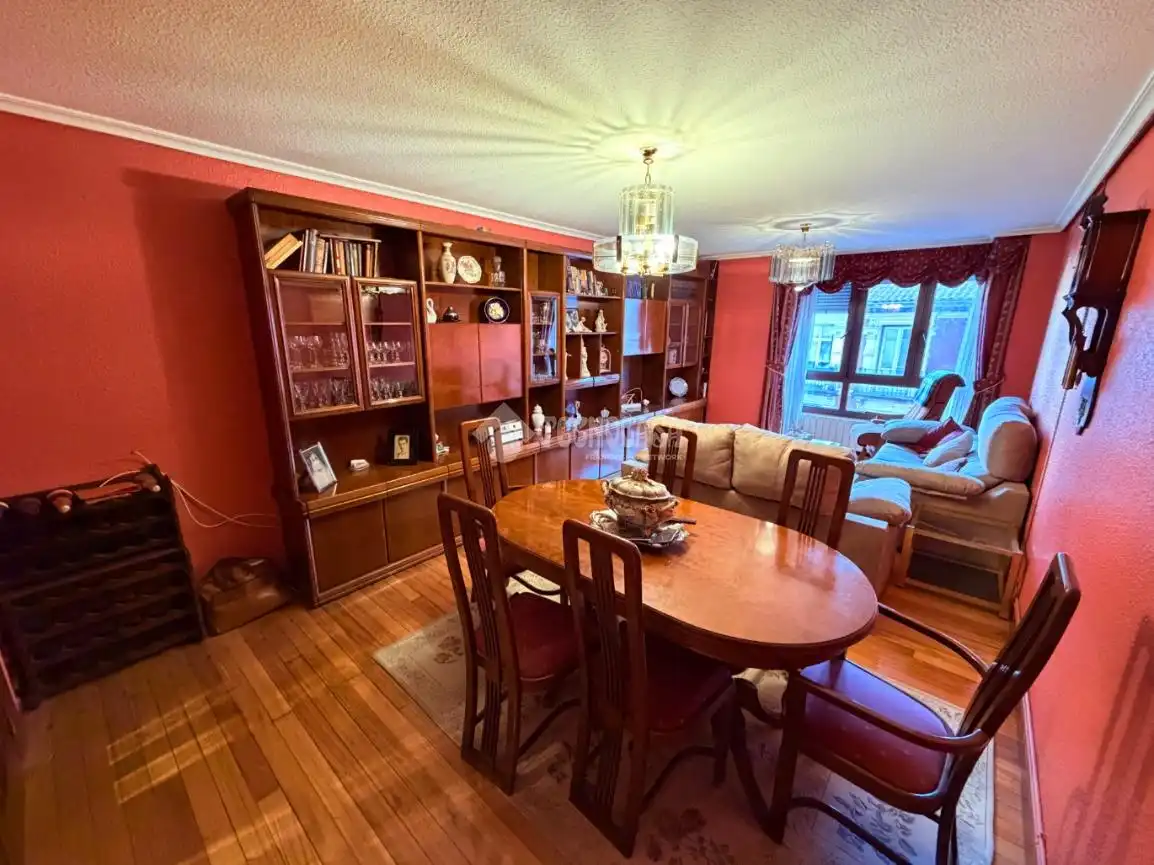 Comedor de Piso en venta en Santander con Calefacción, Parquet y Trastero