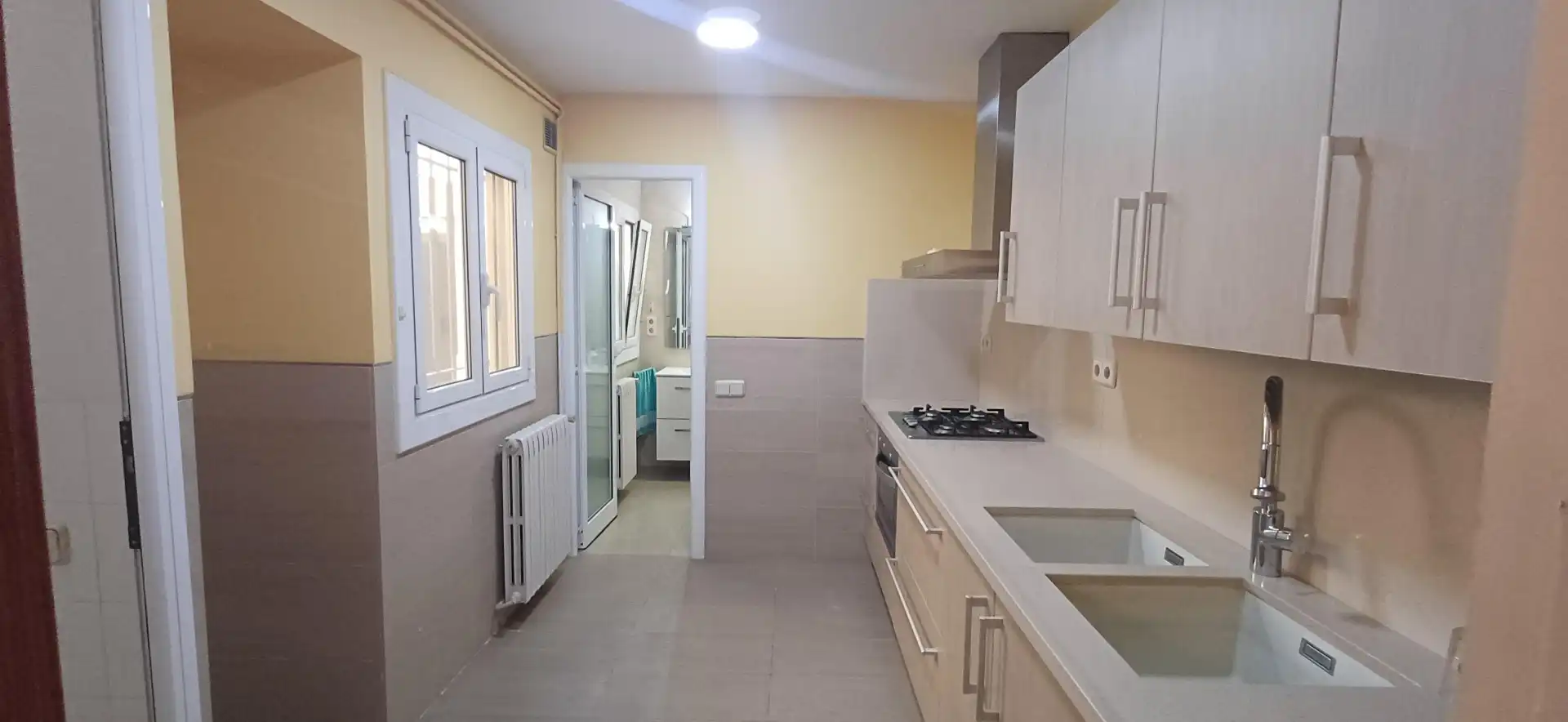 Cuina de Casa o xalet en venda en El Masnou amb Calefacció, Terrassa i Forn