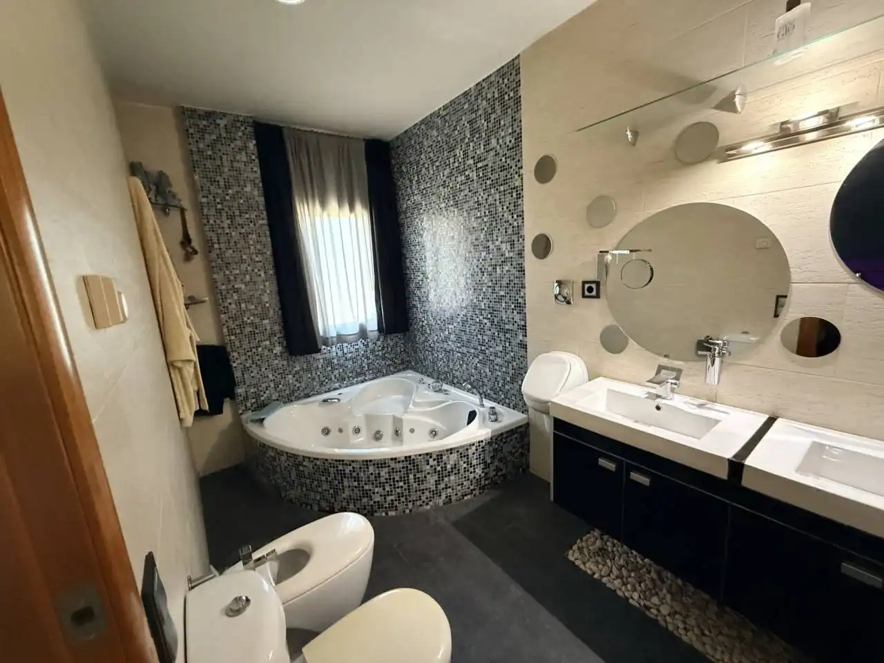 Baño de Casa o chalet en venta en Lliçà de Vall con Aire acondicionado, Calefacción y Jardín privado