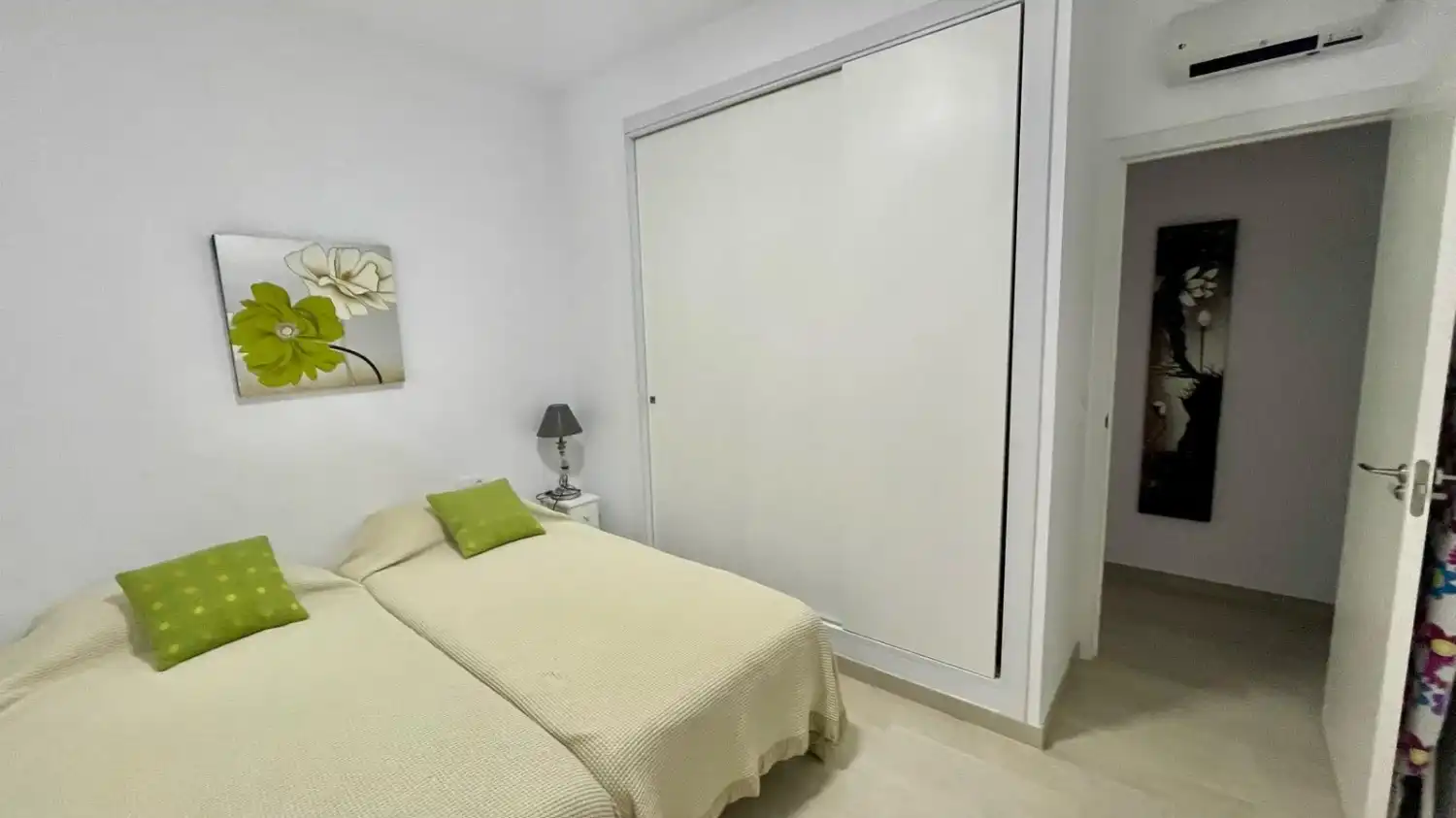 Chalet con piscina en venta en Alemanes, imagen 22