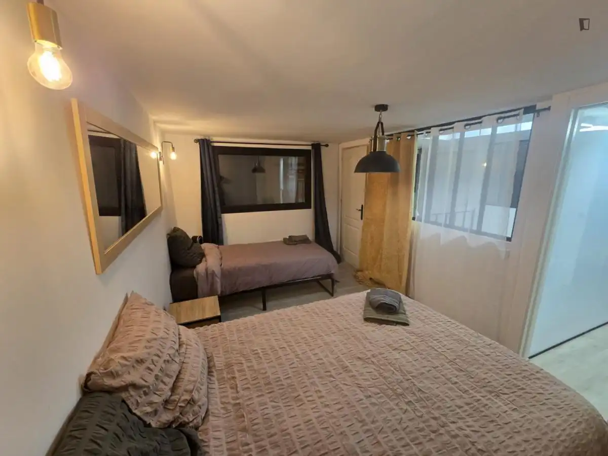 Habitación de Casa o chalet de alquiler en Madrid con Aire acondicionado, Amueblado y Lavadora