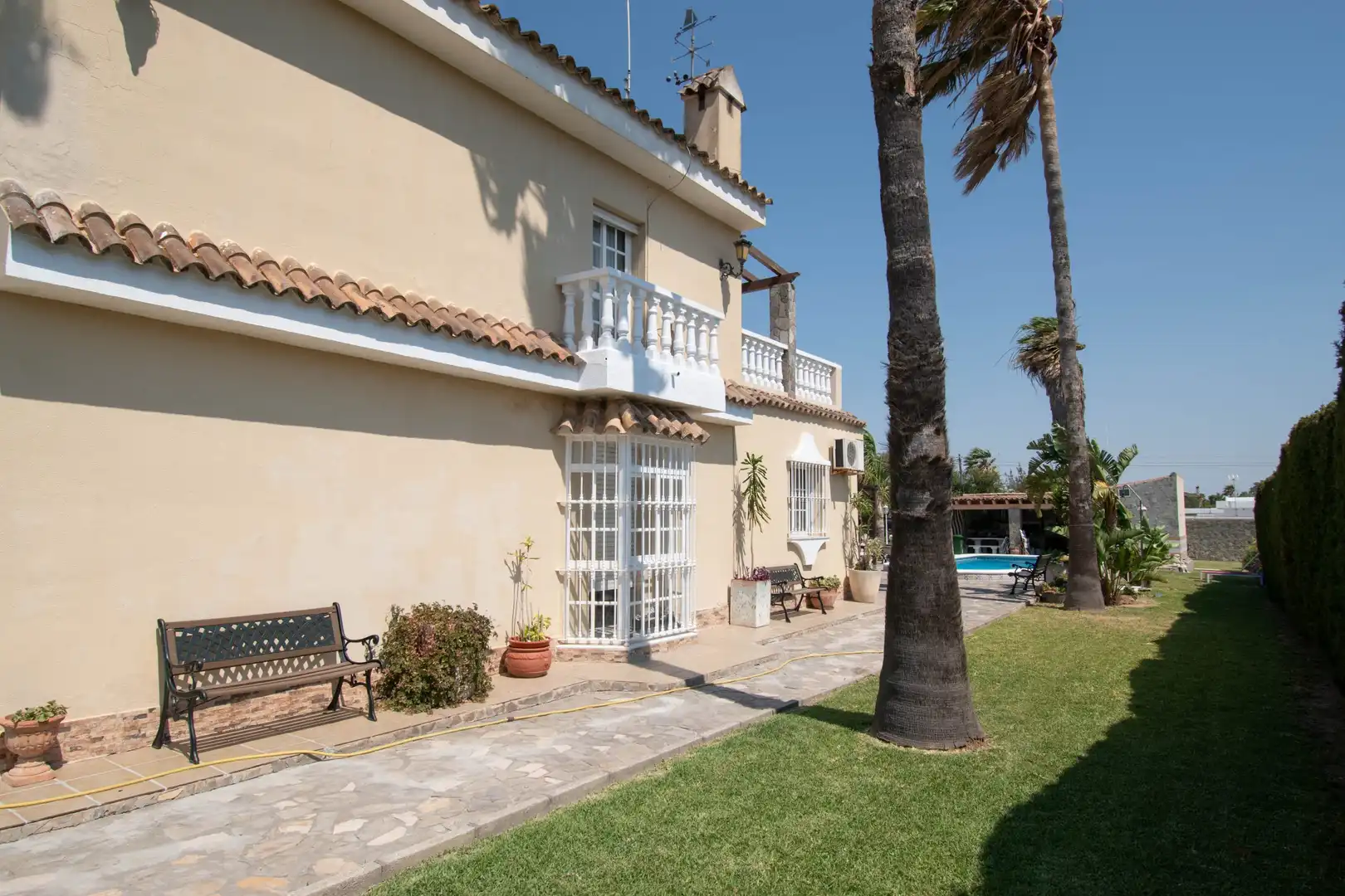 Vista exterior de Casa o xalet en venda en Chiclana de la Frontera