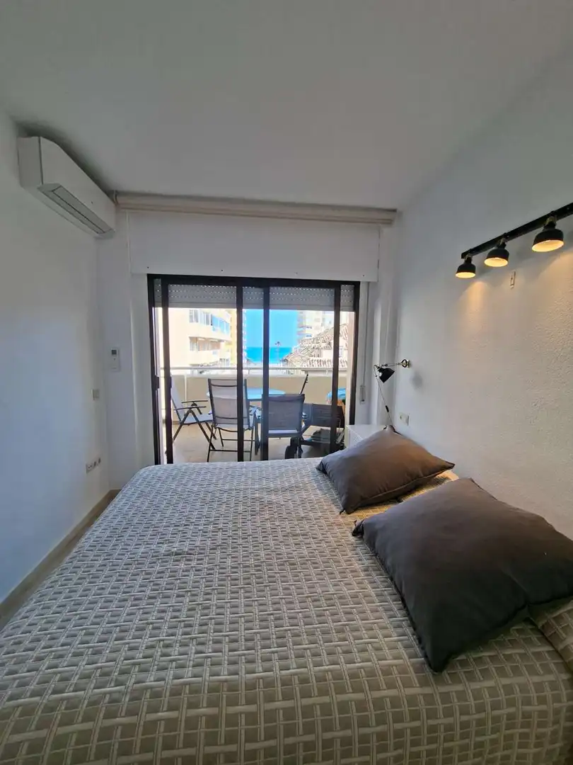 Bedroom of Flat for rent in Fuengirola  with Air Conditioner, Terrace and Swimming Pool