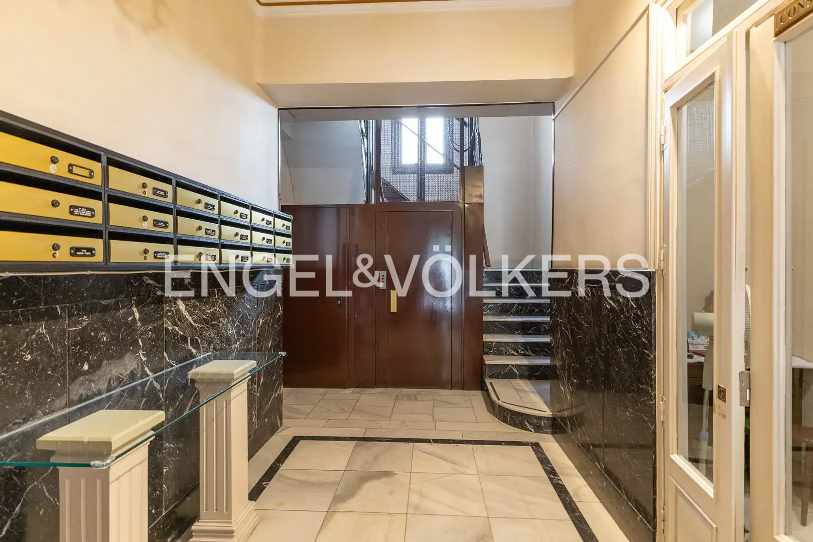 Piso en venta en Madrid con Calefacción