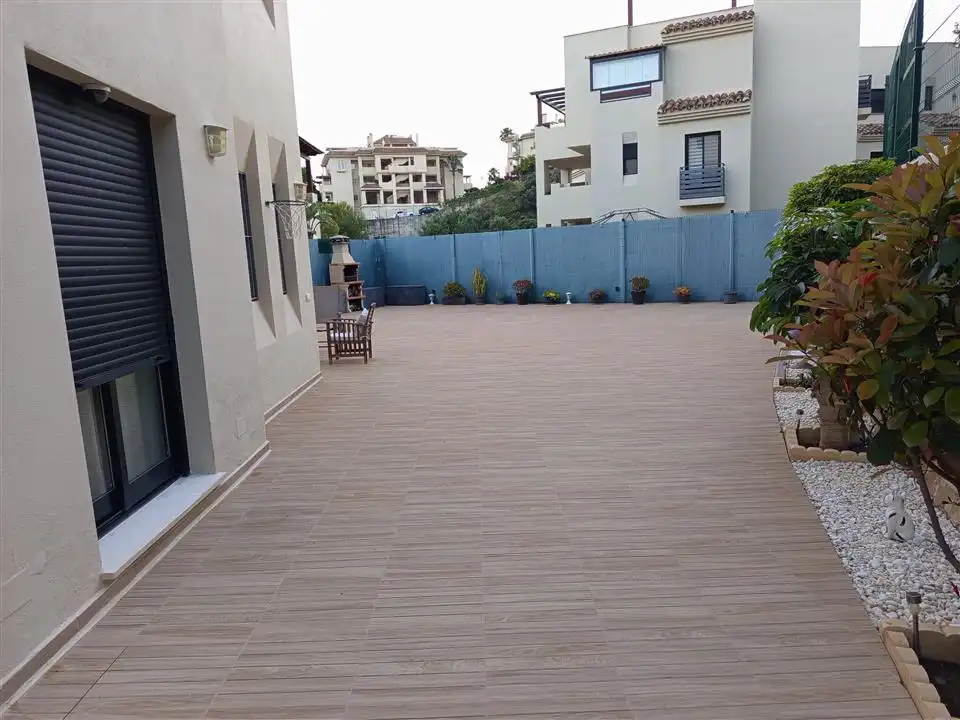 Piso con piscina en venta en Selwo, imagen 27