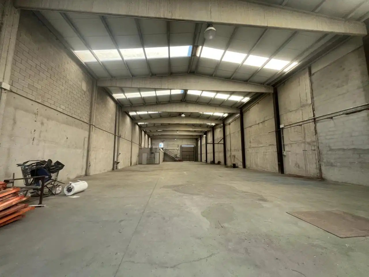 Nau industrial en venda en Riells i Viabrea