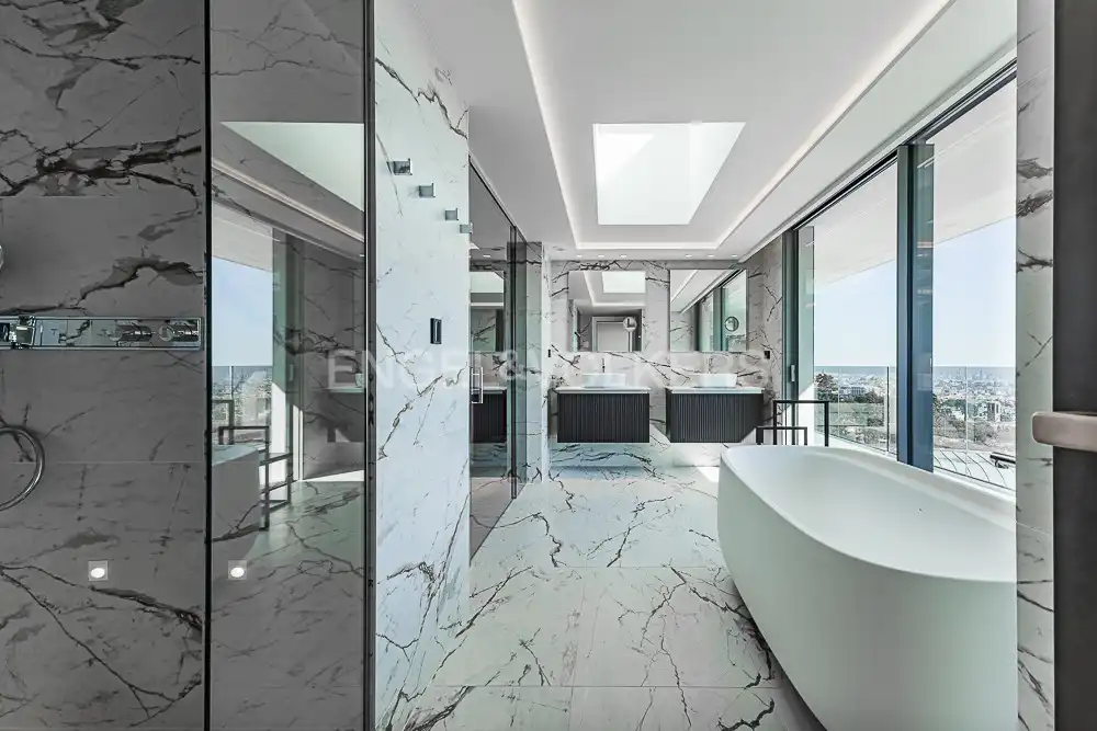 Baño de Casa o chalet en venta en Barcelona con Aire acondicionado, Calefacción y Jardín privado