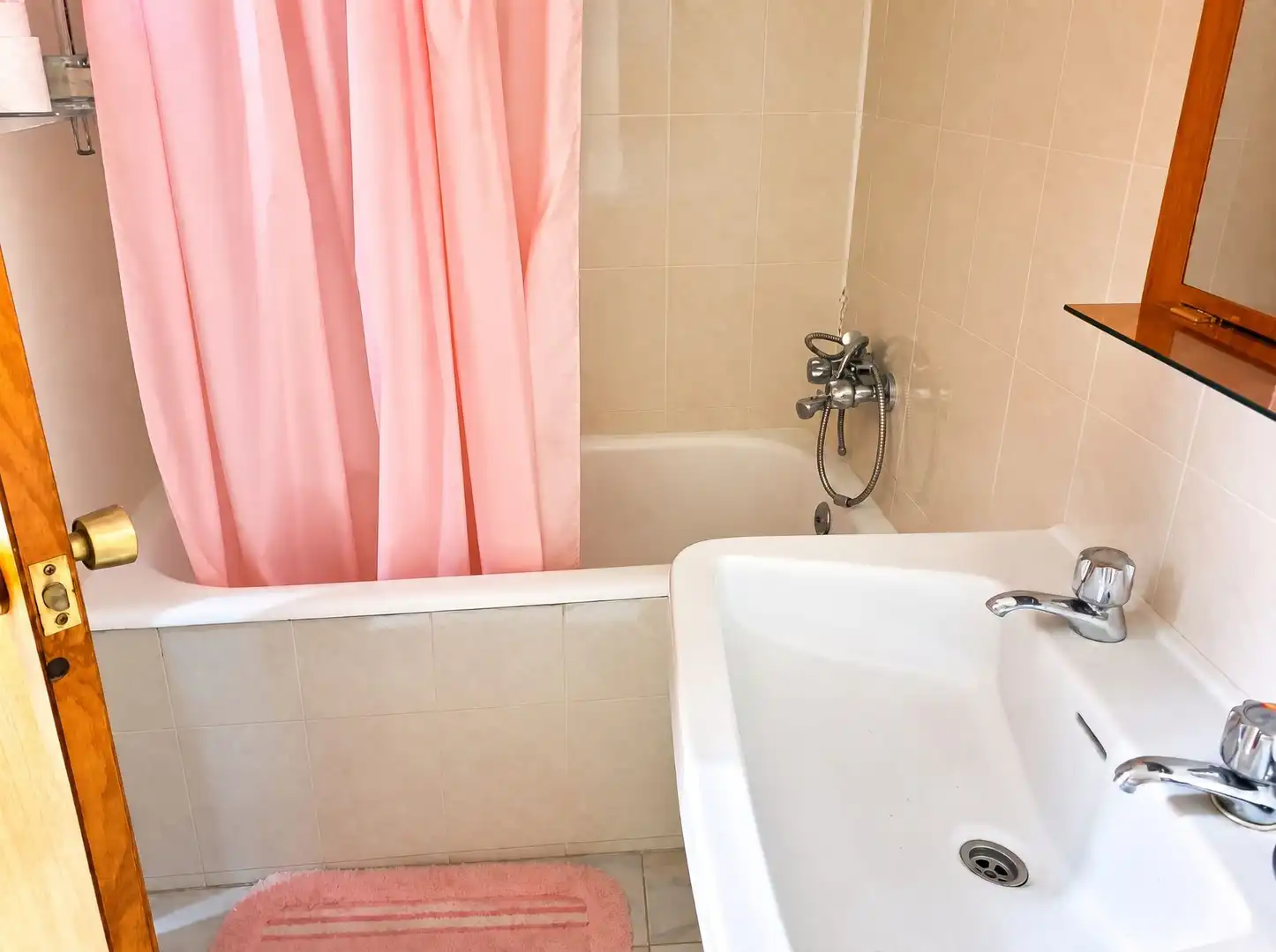 Bathroom of Country homes for sale in Ariza  with Storage room