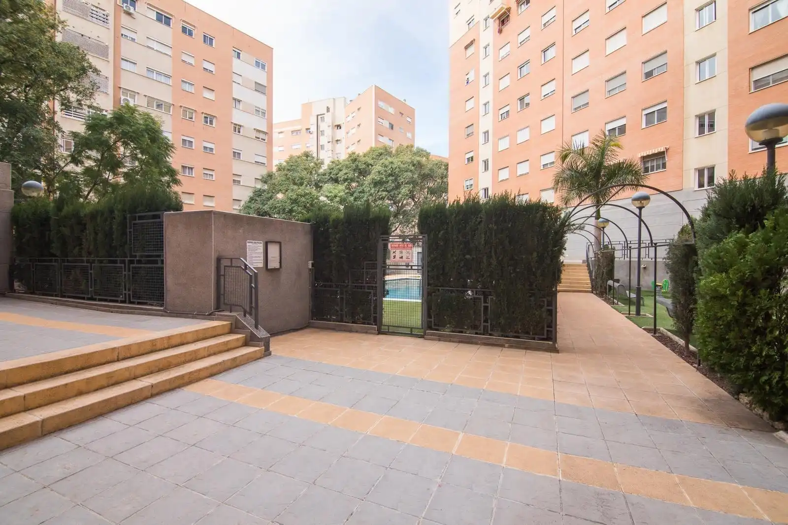 Vista exterior de Piso en venta en Alicante / Alacant con Aire acondicionado, Calefacción y Trastero
