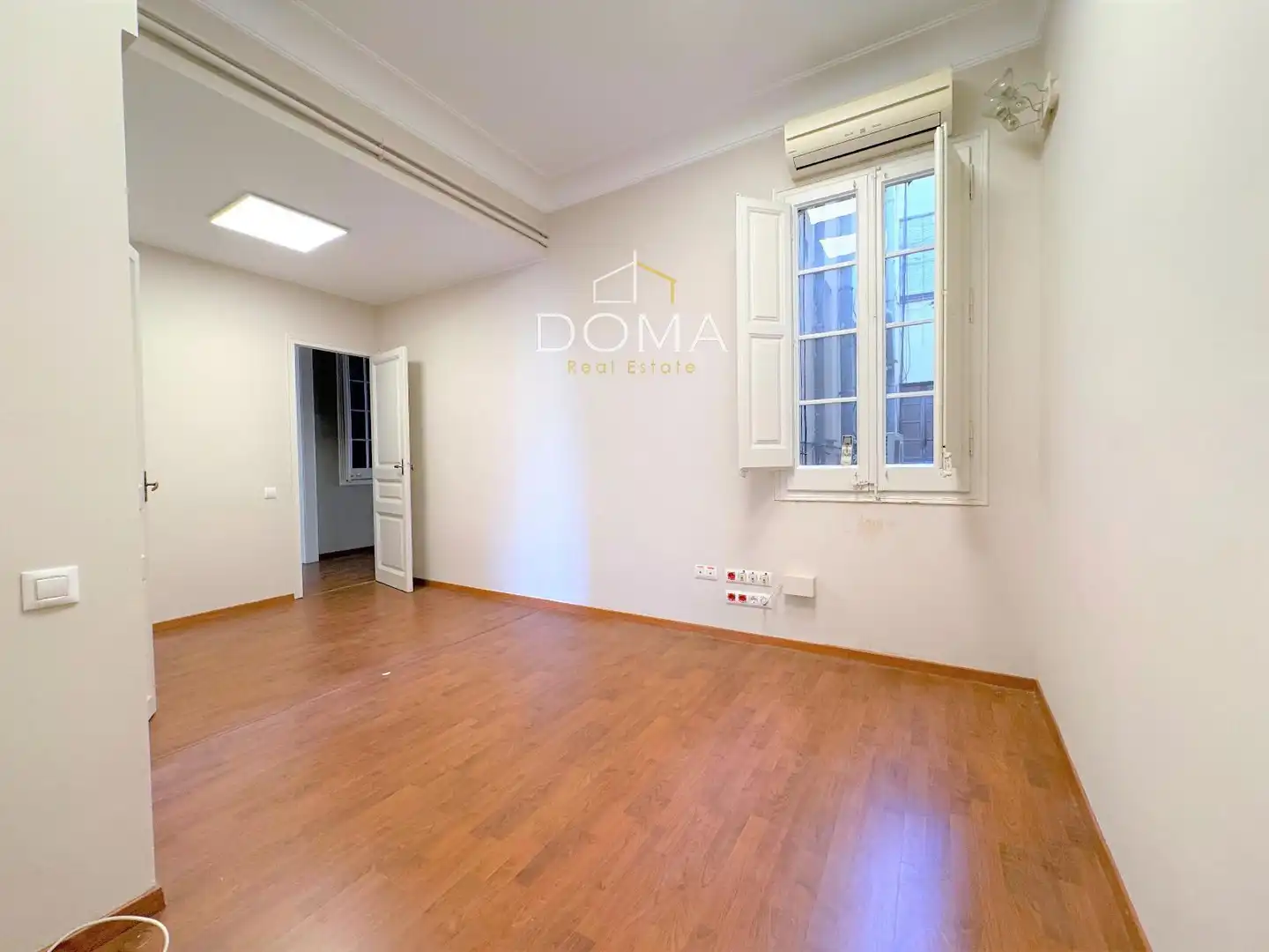 Sala de estar de Oficina de alquiler en Barcelona con Aire acondicionado, Calefacción y Terraza