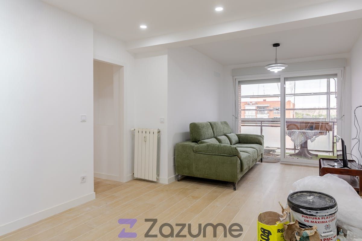 Living room of Flat to rent in  Madrid Capital  with Heating, Terrace and Furnished
