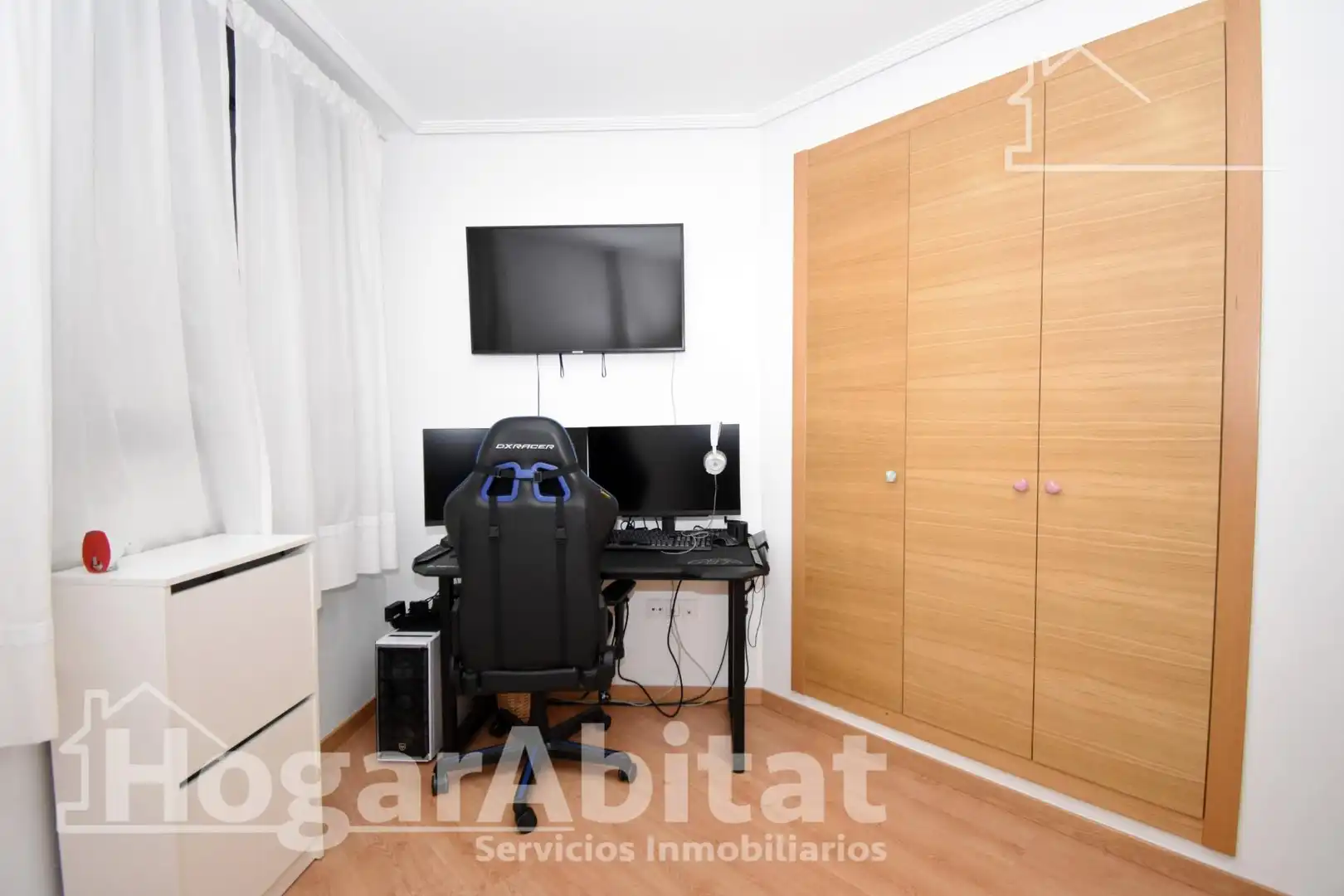 Bedroom of Flat for sale in La Patacona