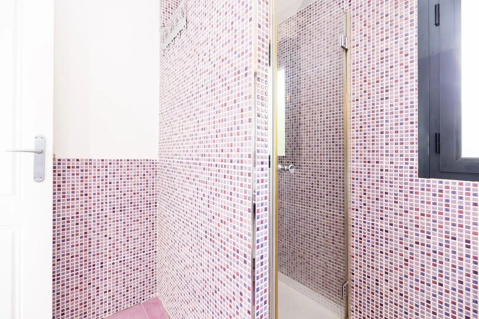 Baño de Casa o chalet en venta en El Boalo - Cerceda – Mataelpino con Calefacción, Terraza y Piscina