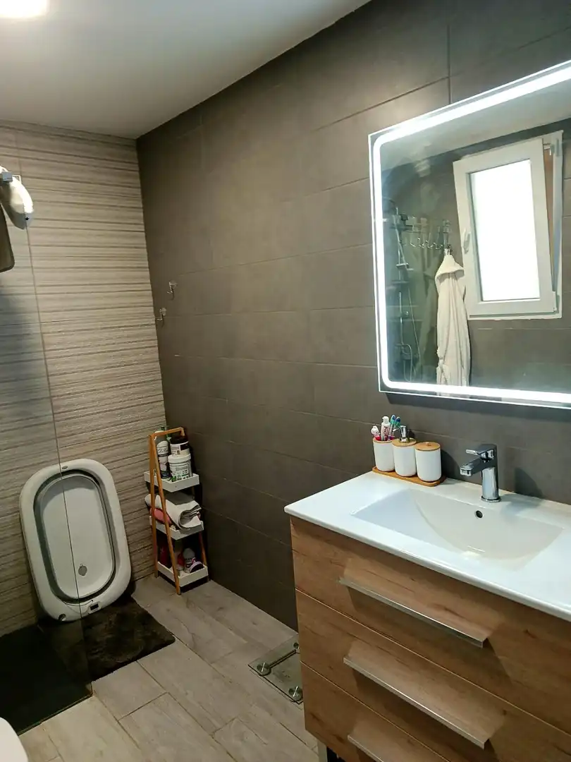 Bathroom of Houses for sale in Elda