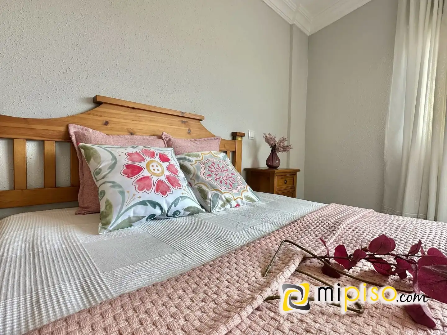 Bedroom of Flat for sale in Laredo  with Furnished