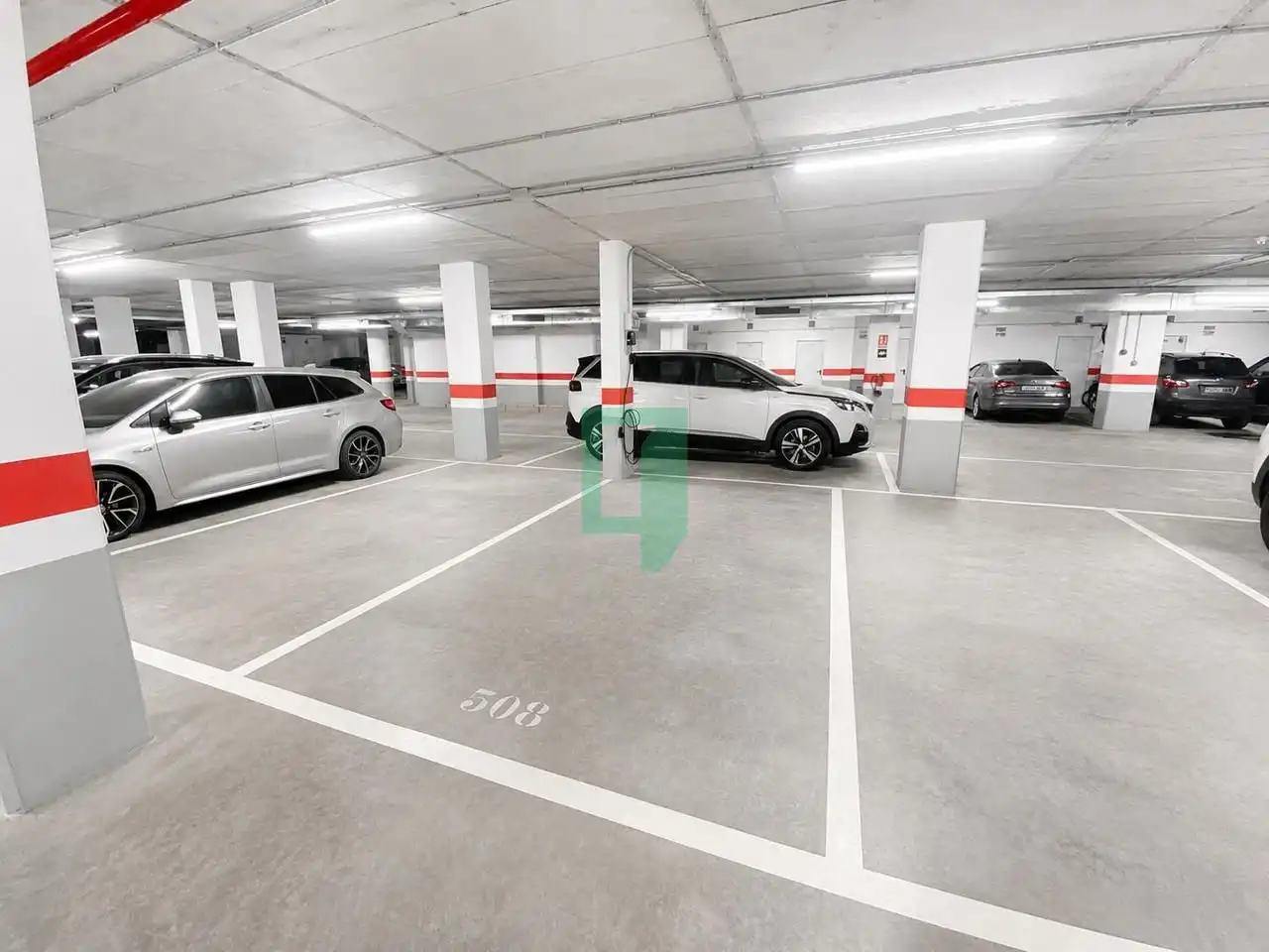 Parking of Flat for rent in Badalona  with Air Conditioner and Terrace