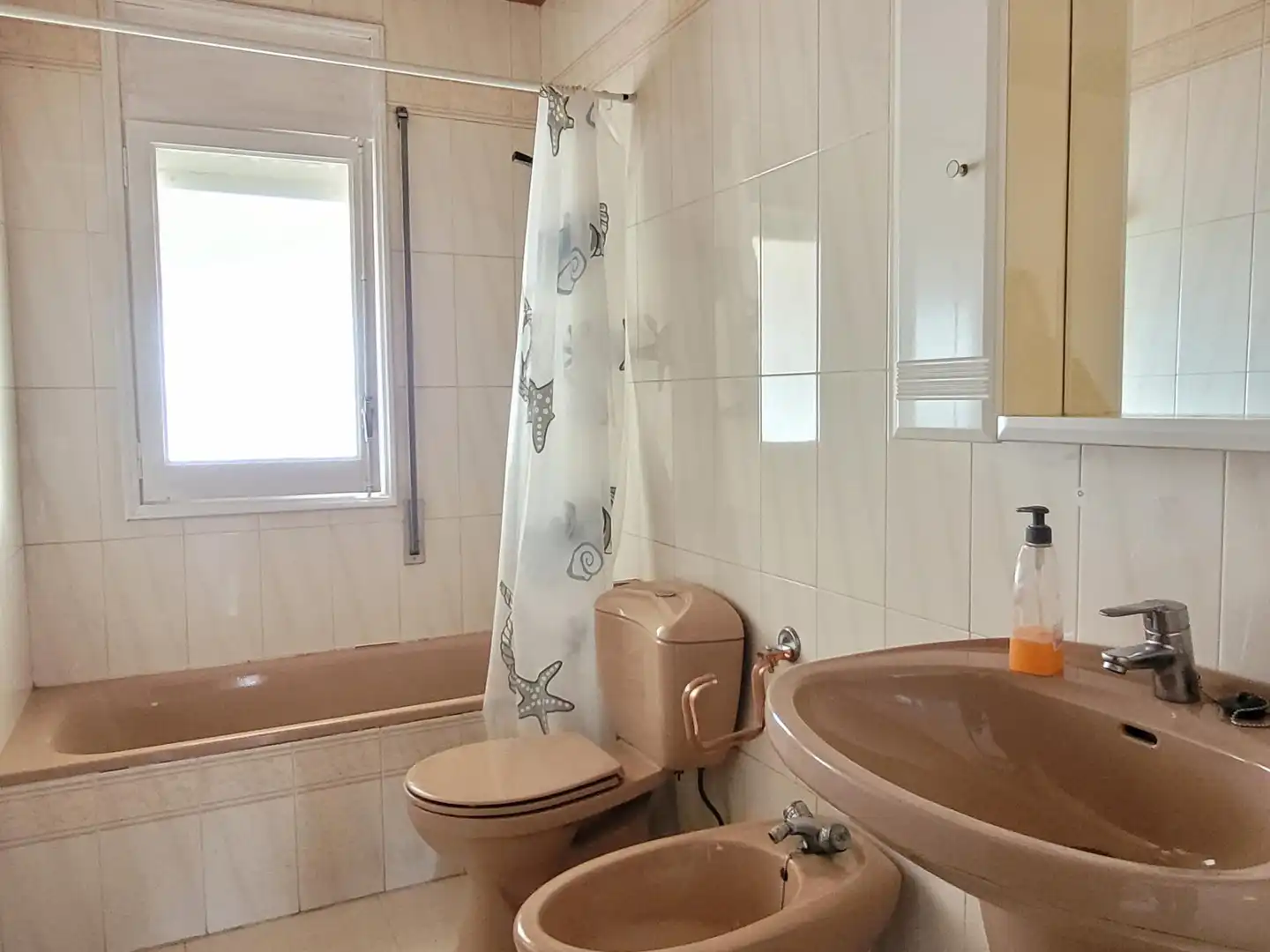 Badezimmer von Wohnung zum Verkauf in Linyola