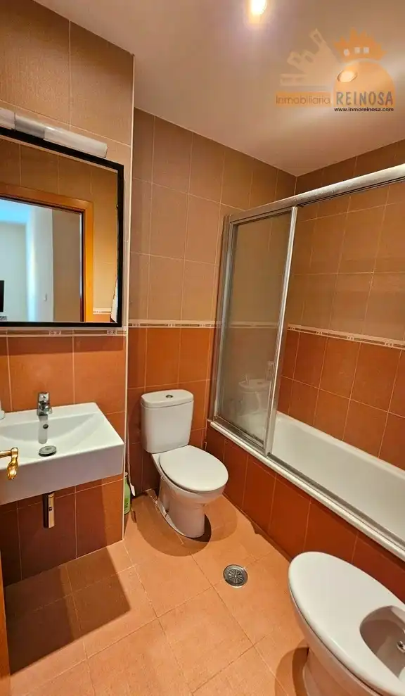 Baño de Piso en venta en Molina de Segura con Aire acondicionado, Terraza y Trastero