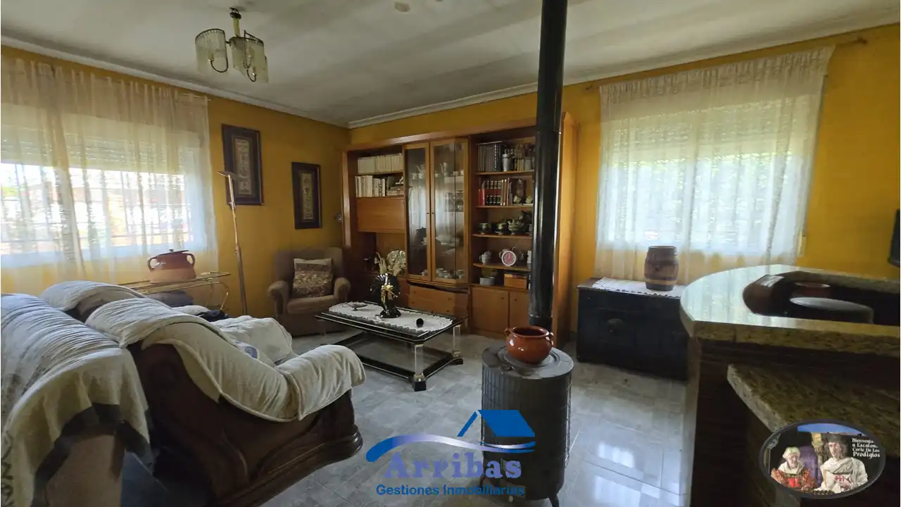Living room of Houses for sale in Escalona  with Heating, Private garden and Terrace