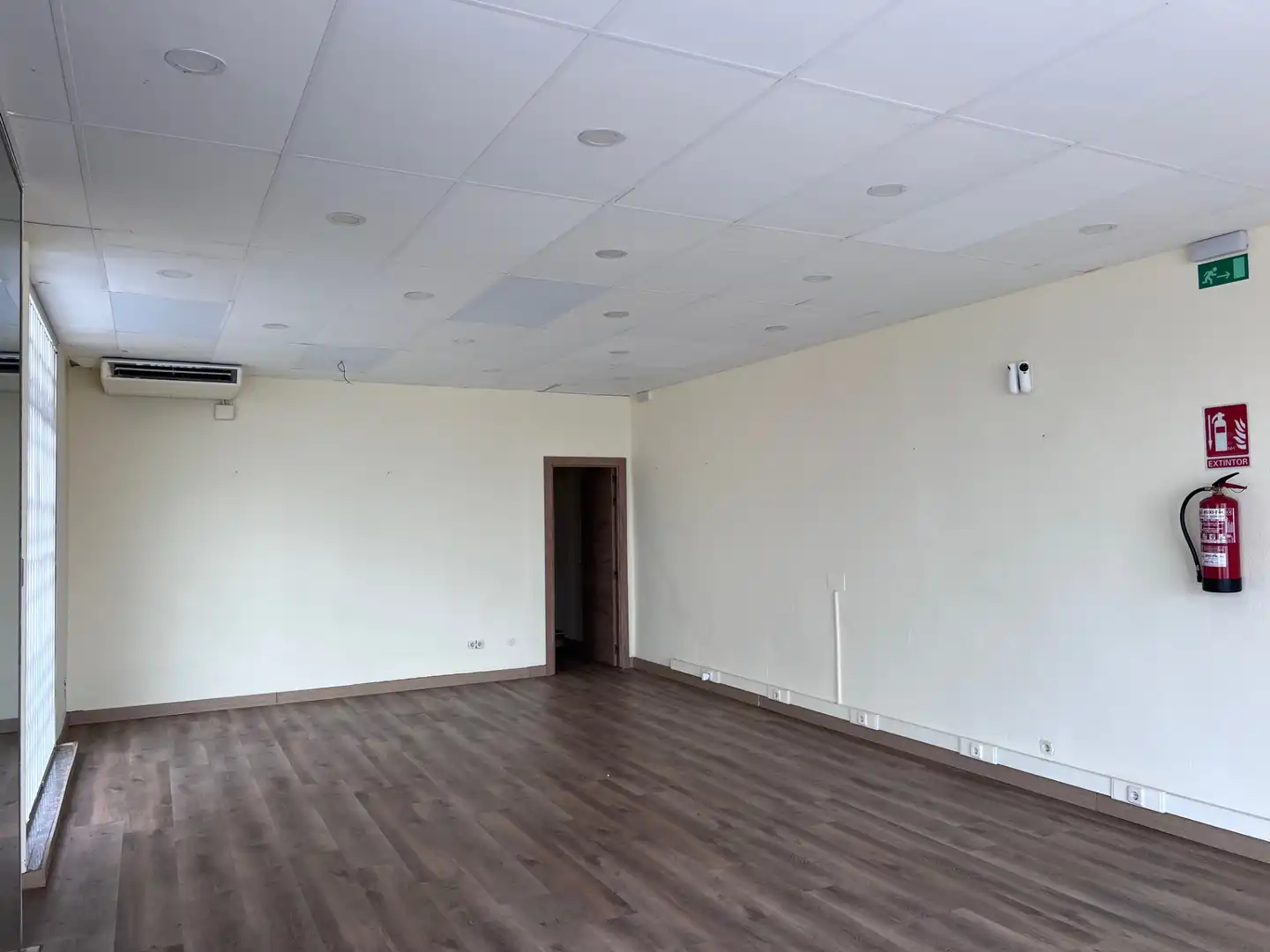 Local comercial en venda a Centre, imagen 11