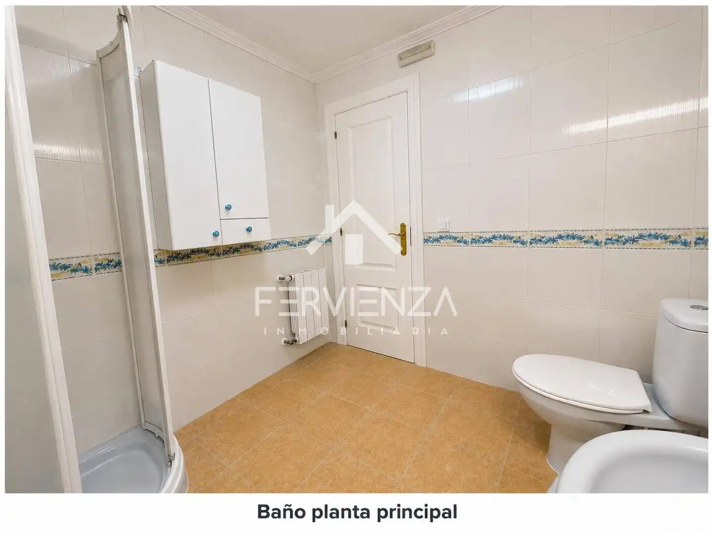 Bany de Casa adosada en venda en Castrillón