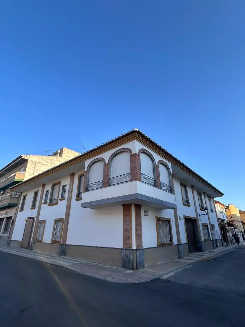 Exterior view of Houses for sale in Atarfe  with Air Conditioner and Balcony