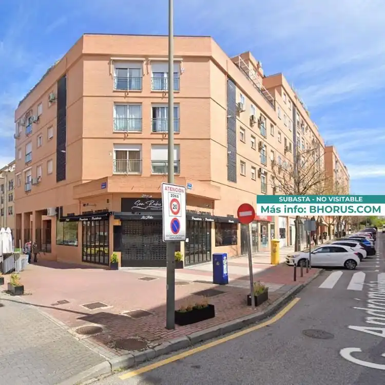 Vista exterior de Piso en venta en Móstoles