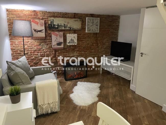 Sala de estar de Piso de alquiler en  Madrid Capital con Amueblado