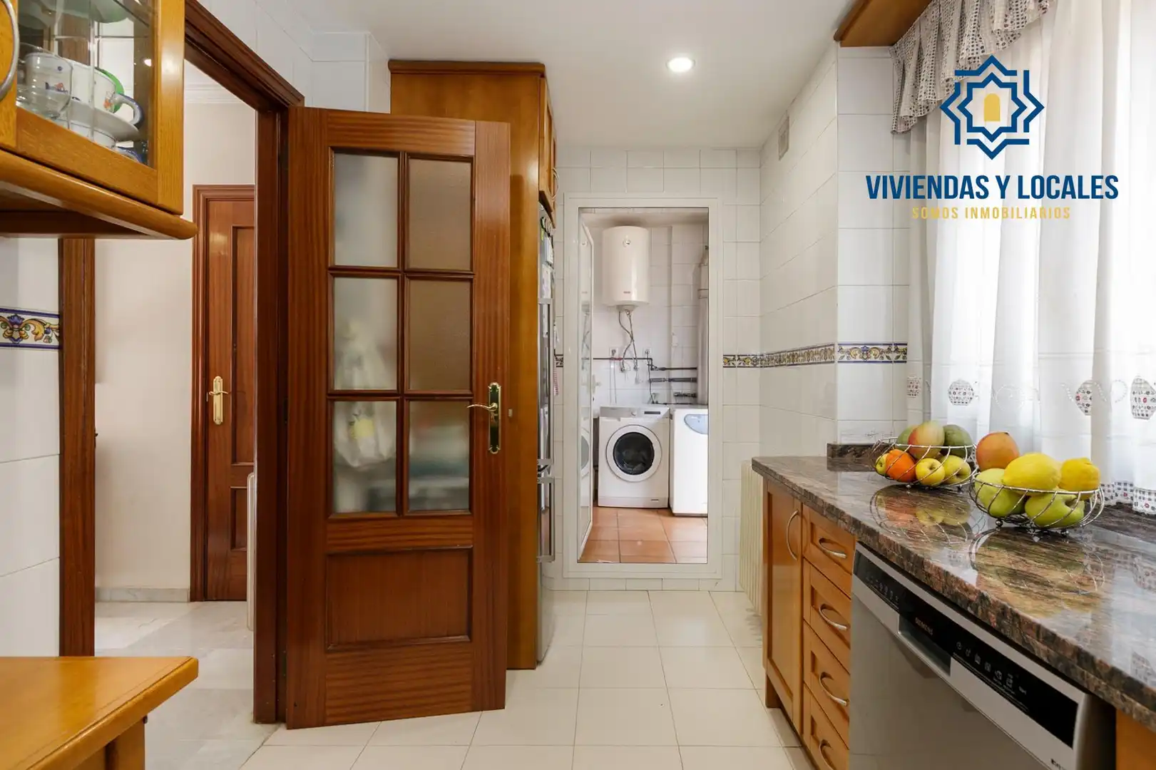 Casa adosada en venta en Angustias - Chana - Encina