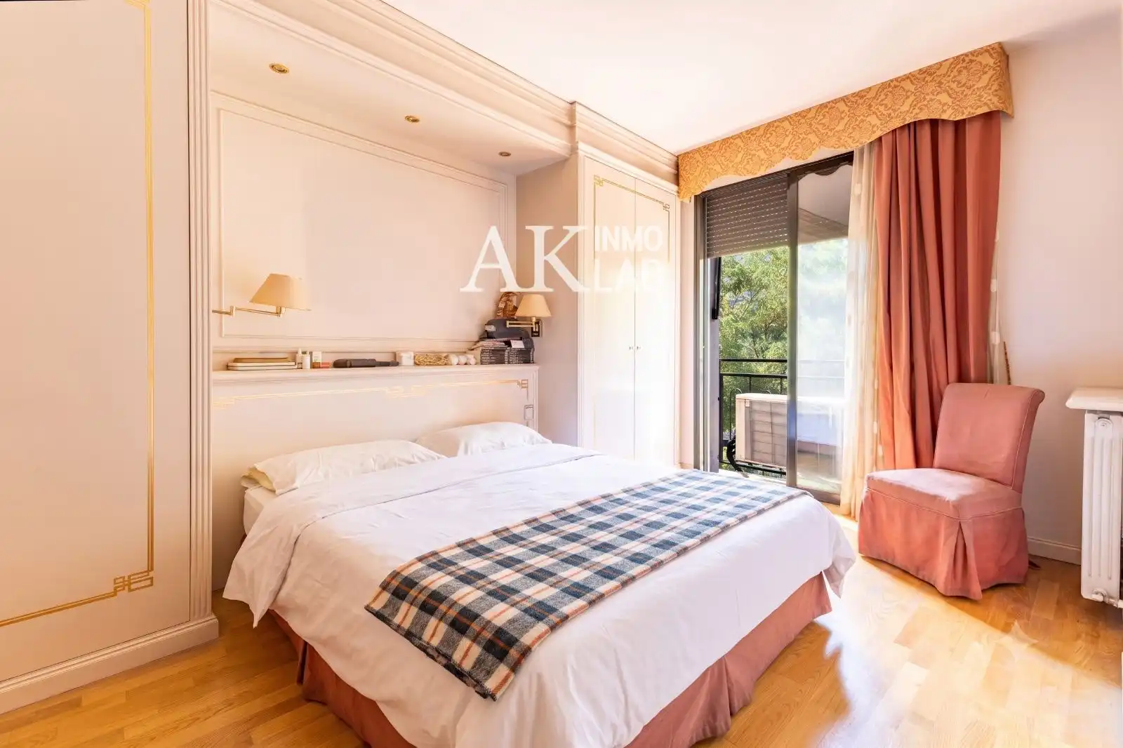 Bedroom of Flat for sale in Barcelona  with Air Conditioner, Heating and Terrace