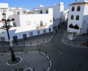 Vista exterior de Edifici en venda en Conil de la Frontera