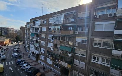 Vista exterior de Pis en venda en Alcorcón amb Calefacció