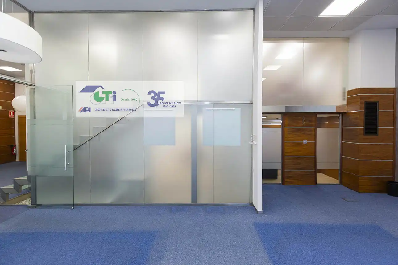 Office space to rent in COSO, imagen 25
