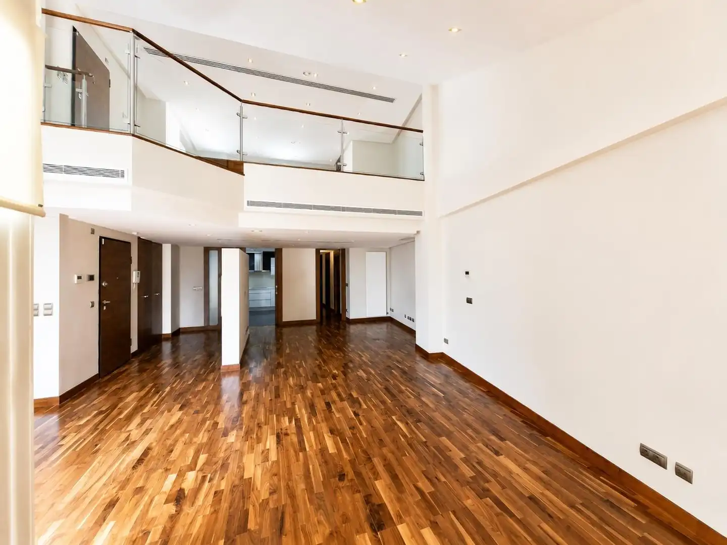 Àtic de lloguer en Alicante / Alacant amb Calefacció, Parquet i Terrassa