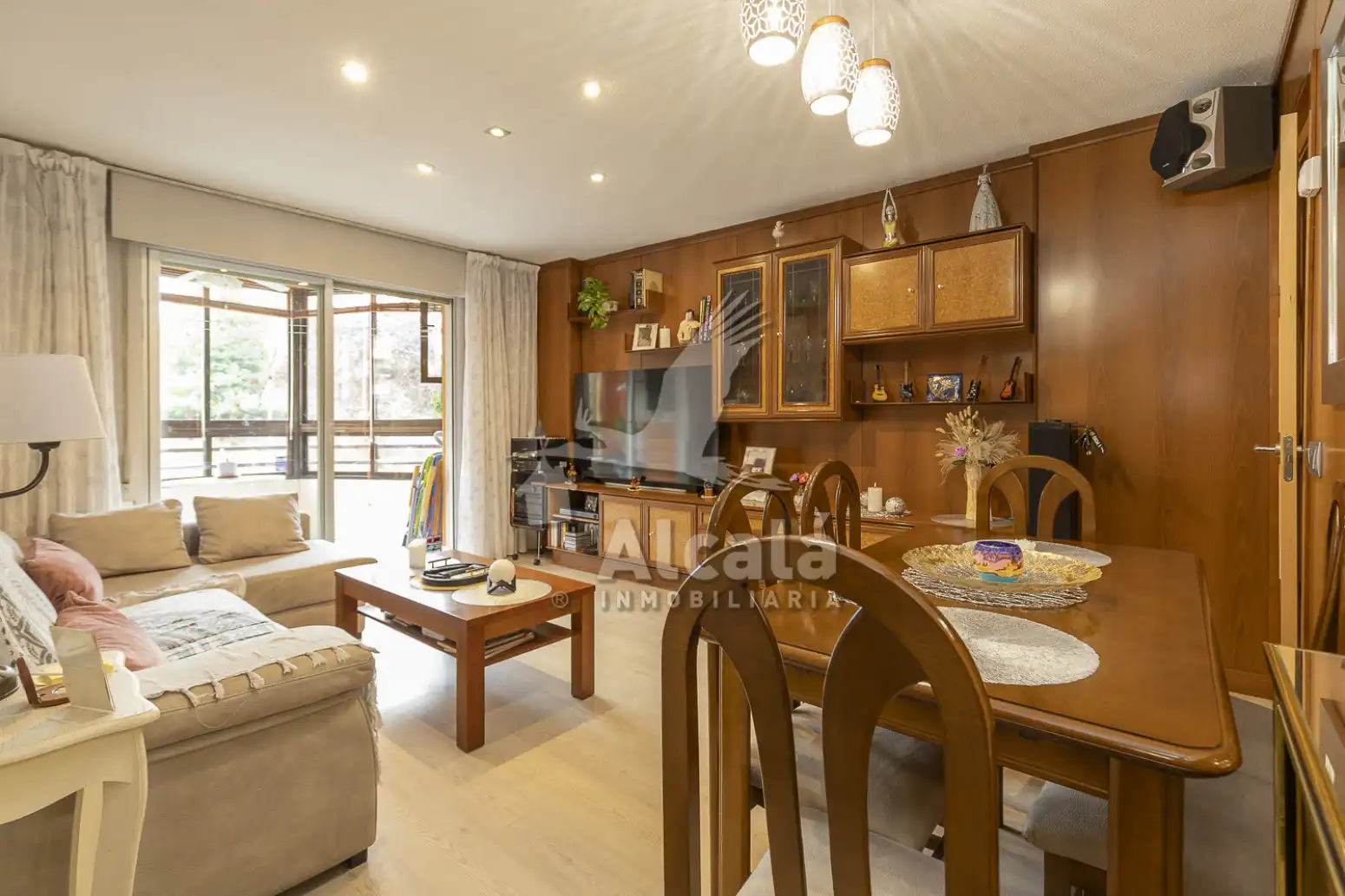Sala de estar de Piso en venta en Coslada con Aire acondicionado, Calefacción y Jardín privado