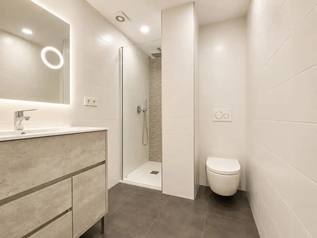Bany de Apartament de lloguer en Benicasim / Benicàssim amb Moblat, Forn i Rentadora