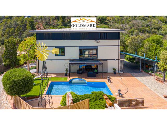 Casa-chalet en Venta en Calle Eucaliptus, 201 en Corbera de Llobregat