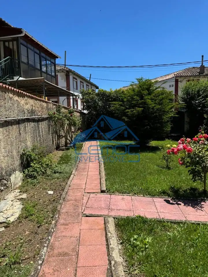 Houses for sale in Santa Teresa De Jesús, Boñar