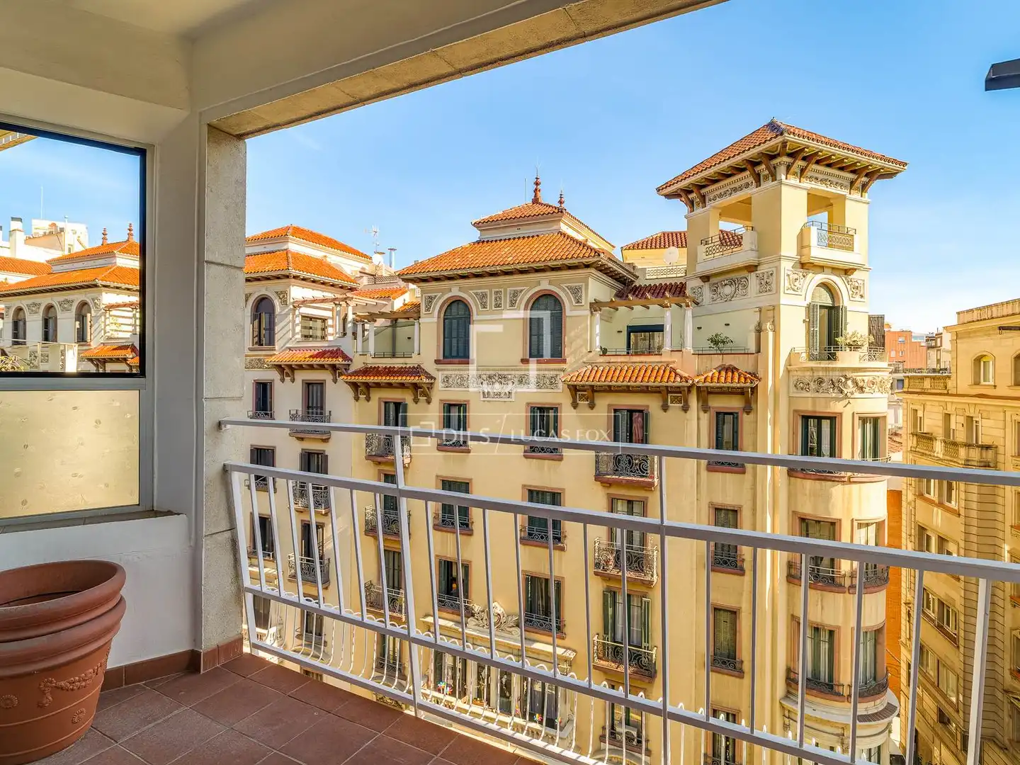 Terrasse von Wohnung zum Verkauf in Barcelona mit Klimaanlage, Heizung und Balkon