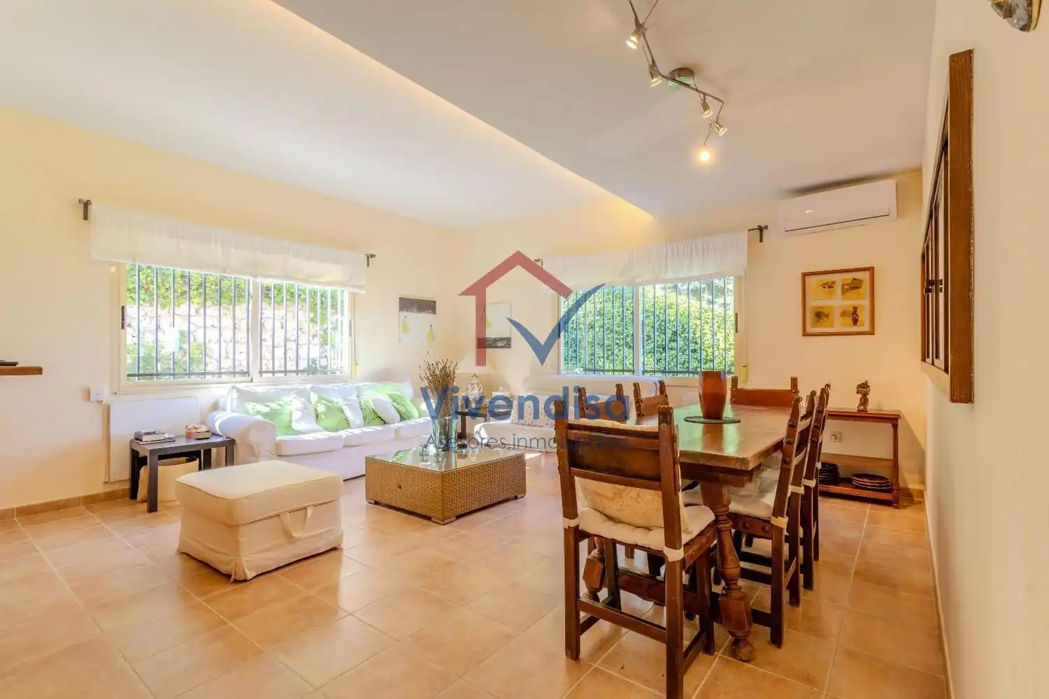 Vista exterior de Casa o chalet en venta en Guadalajara con Aire acondicionado, Calefacción y Terraza